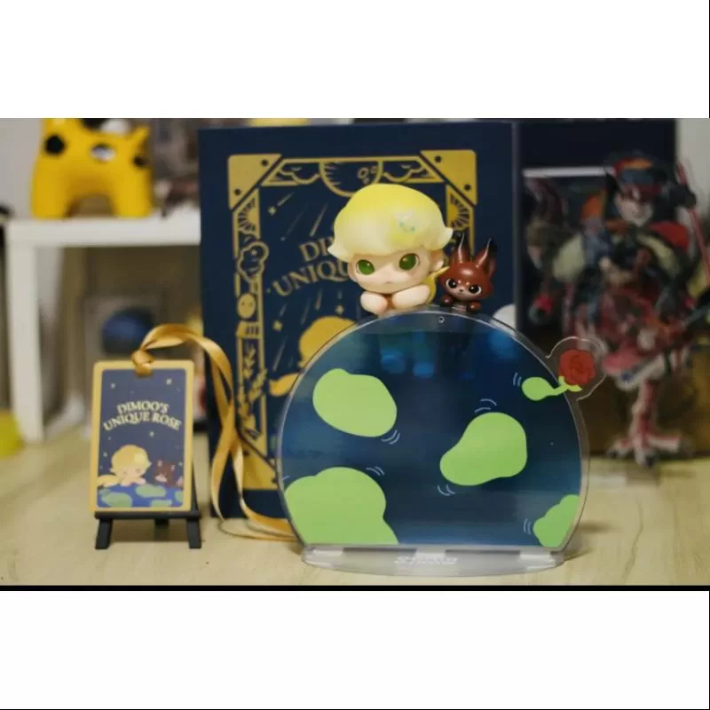 DIMOO’S WORLD DIMOO CLIMBING TARZAN PRINCE X FOX 10cm Ediție limitată