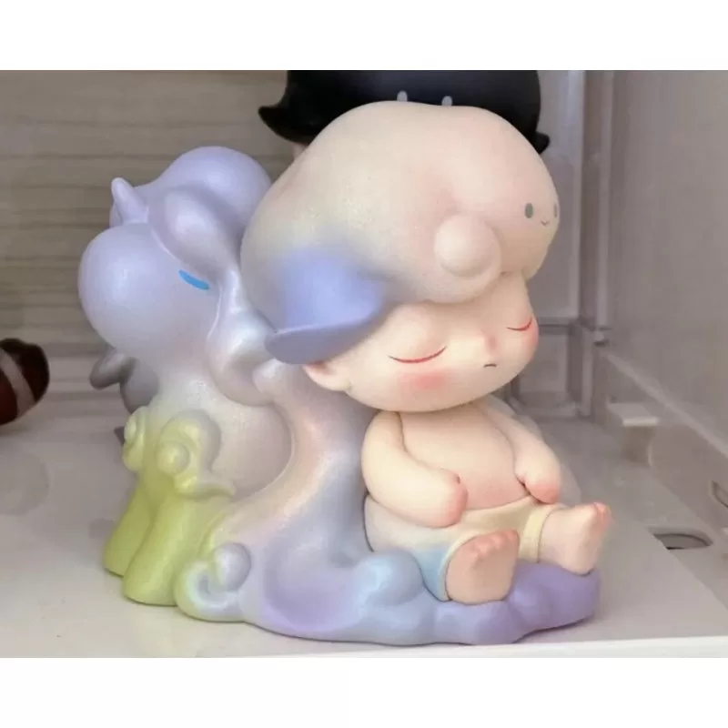 Figurină de colecție DIMOO WORLD x UNIQLO – Dream Unicorn Limited Edition
