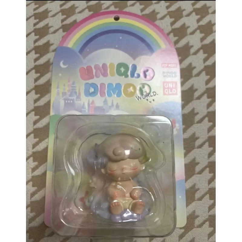 Figurină de colecție DIMOO WORLD x UNIQLO – Dream Unicorn Limited Edition