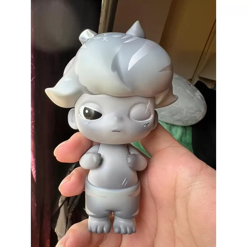Figurină limitată DIMOO Silver Tiger Figurină limitată DIMOO Silver Tiger