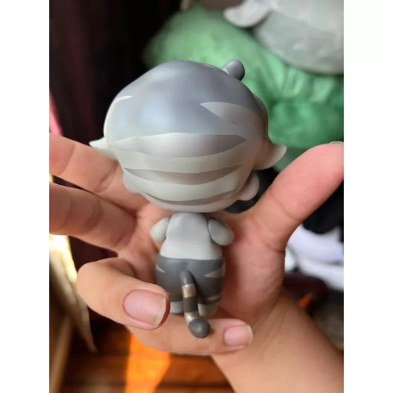 Figurină limitată DIMOO Silver Tiger Figurină limitată DIMOO Silver Tiger