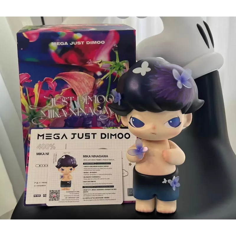 Figurină limitată MEGA Just DIMOO 400% Mika Ninagawa