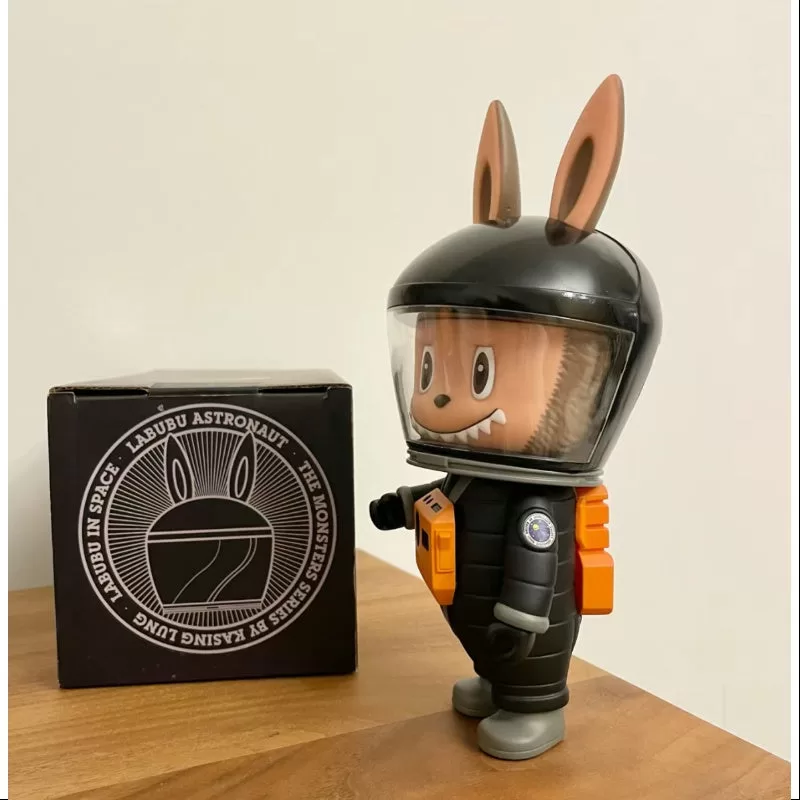 Labubu The Monsters Labubu Astronaut Black 2019 LIMITED Labubu The Monsters Labubu Astronaut Black 2019 LIMITED