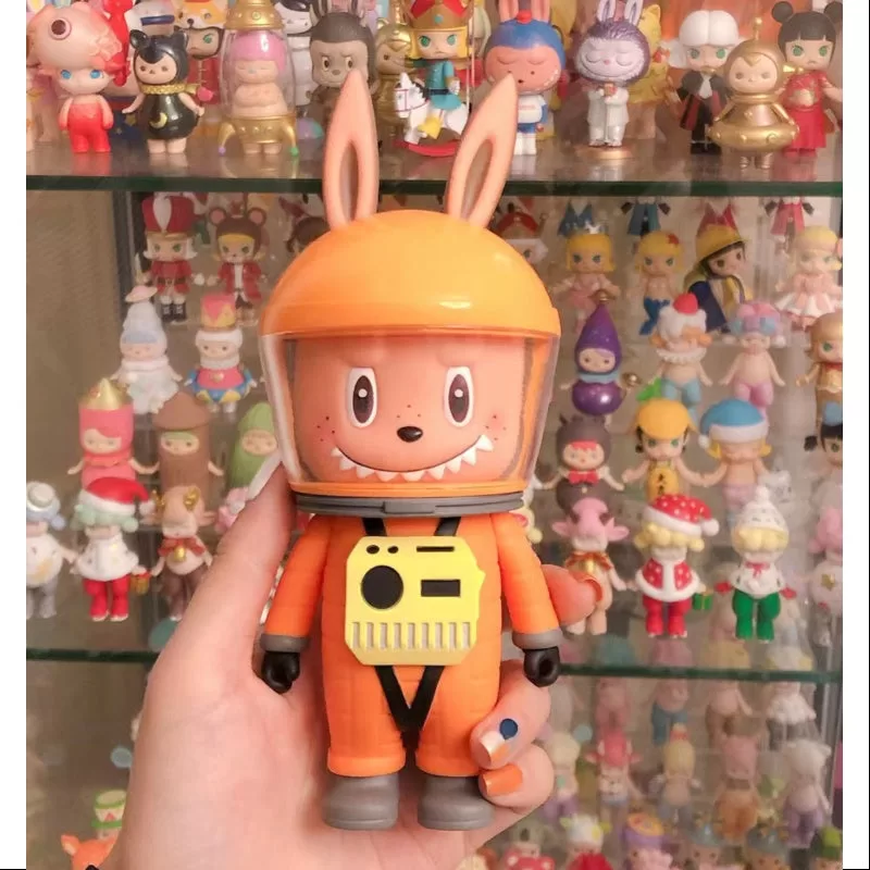 Labubu The Monsters Labubu Astronaut Orange 2017 LIMITED Labubu The Monsters Labubu Astronaut Orange 2017 LIMITED
