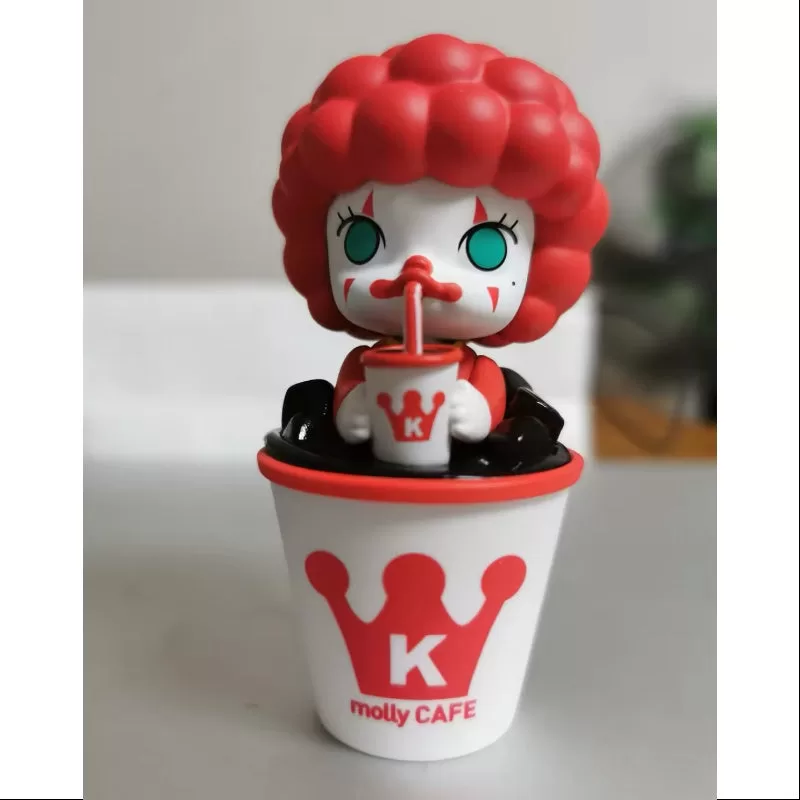 MOLLY O zi din seria Molly Fast Food