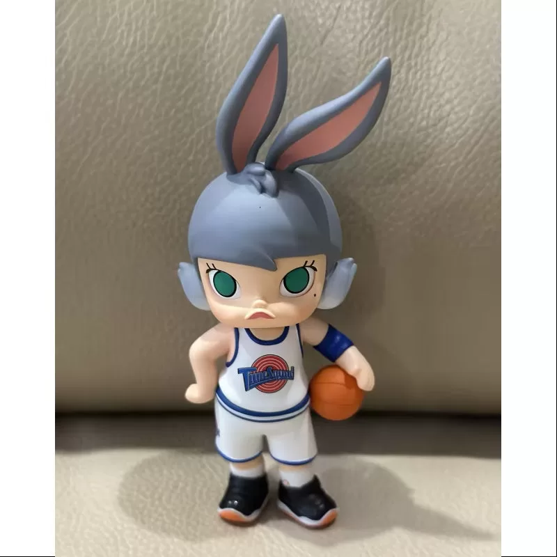 MOLLY Seria 100 de ani de la Warner Bros Space Jam