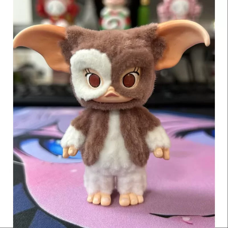 MOLLY Seria a 100 de ani de la Warner Bros Gremlins